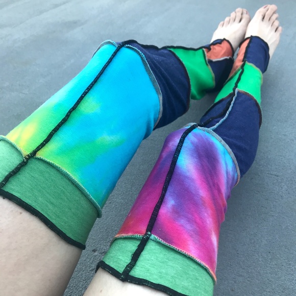 Trixy Xchange Accessories - Reversible Tie Dye Leg Warmers Patchwork Knee Socks Striped Pants Psy Leggings